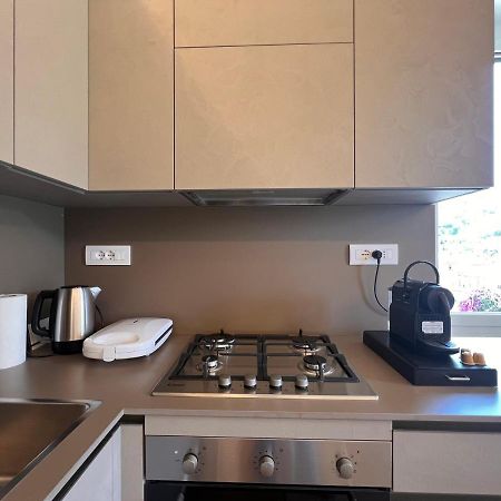 Val Di Sole: Renovated Seaview Apartment with Wi-Fi and Air Conditioning Rapallo Exterior photo